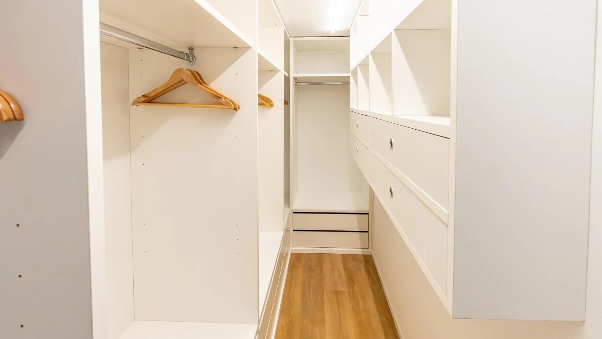 Luxe & Central Haven - Jacuzzi, Sauna, Steam, Private Parking Como 0*,